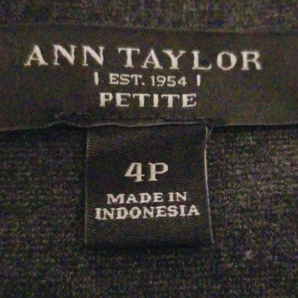 3 for $25 ** gray Ann Taylor Career Skirt - Picture 5 of 8